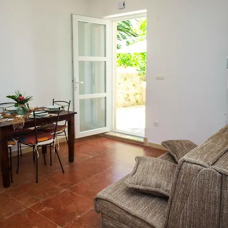 Apartament Lemon Tree Postira