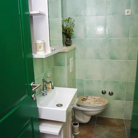 Lemon Tree * بوستيرا