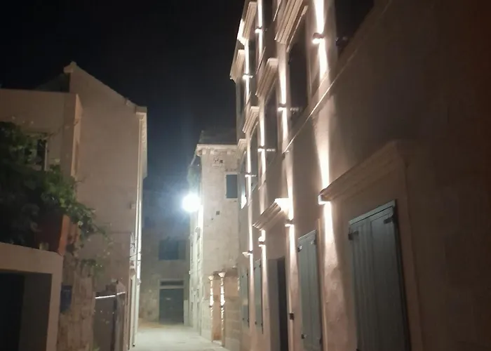 Lemon Tree Apartman Postira